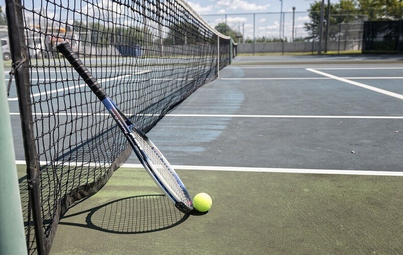 Retour des clés de tennis et de pickleball